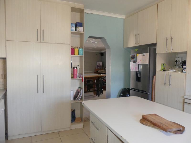 4 Bedroom Property for Sale in Sandy Point Western Cape